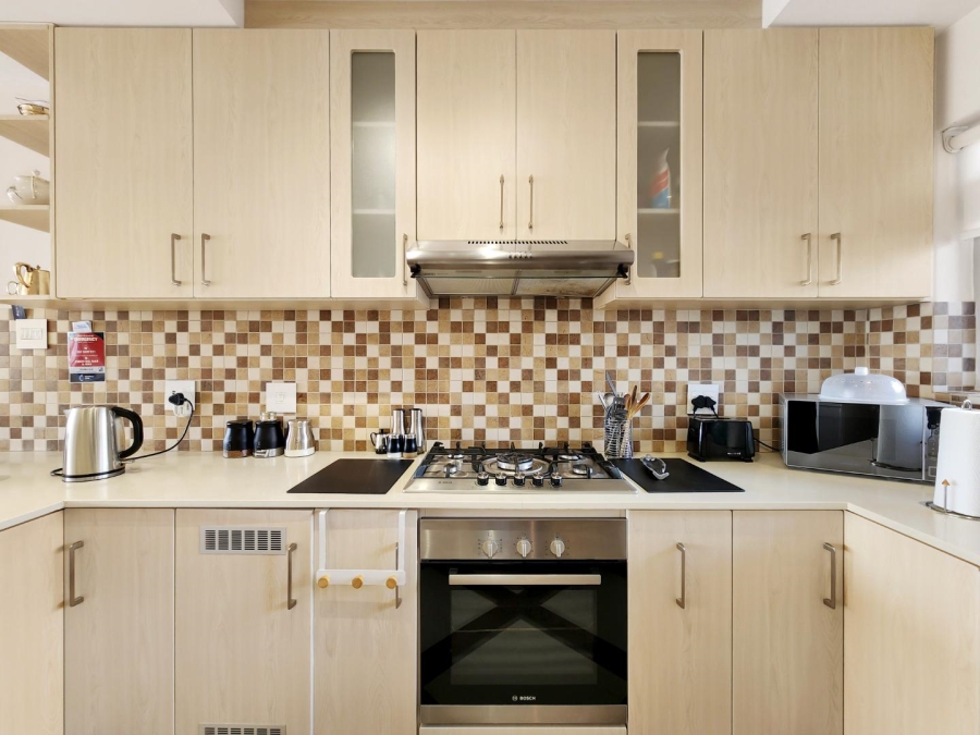 To Let 2 Bedroom Property for Rent in Sea Point Western Cape